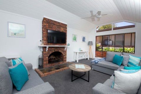 SAND DUNES - Accommodation Coffs Harbour 2