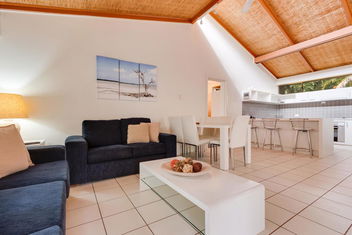 Sapphire Sea N Sand with Accommodation Coffs Harbour