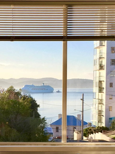 Scarlett's By Salamanca - Accommodation Coffs Harbour 3