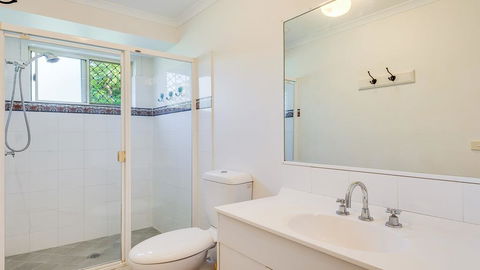 SECRET GARDEN - WiFi - Netflix - Pet Friendly - Accommodation Coffs Harbour 1