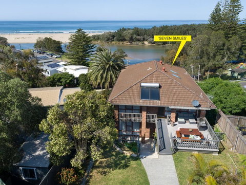 Seven Smiles - Riverside Location And Ocean Views - Accommodation Coffs Harbour 0