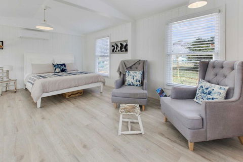 Shearers Cottage - Pet Friendly Holiday Accommodation - Accommodation Coffs Harbour 0