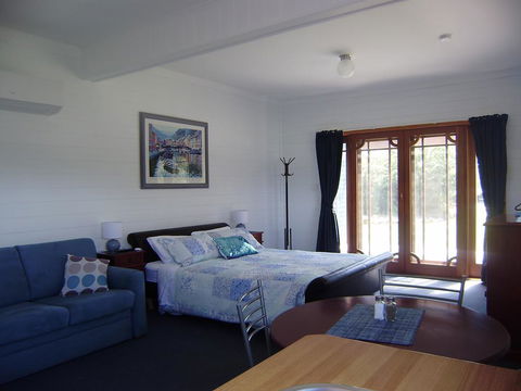 Sleepy Hollow Hideout - Hideout 1 - Accommodation Coffs Harbour 2