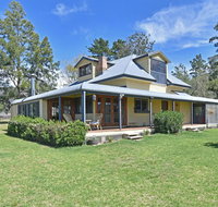 Soldiers Cottage picturebook vineyard home - Accommodation Coffs Harbour