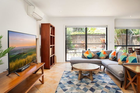 Spacious Home In The Heart Of Avalon Beach - Accommodation Coffs Harbour 0