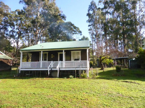 Splendid Wren Cottage - Accommodation Coffs Harbour 0