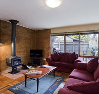 Split Point Cottages - Accommodation Coffs Harbour