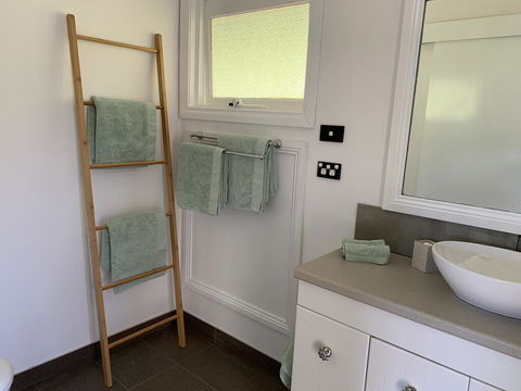 Stephanies Country Cottages - Accommodation Coffs Harbour 3