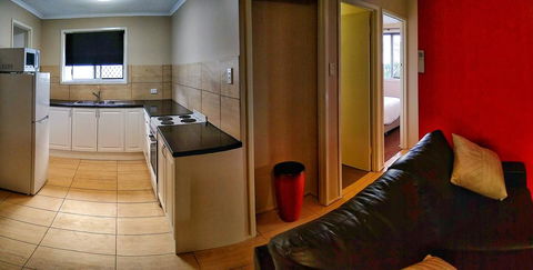Stroll To The City Center In Minutes - Accommodation Coffs Harbour 2