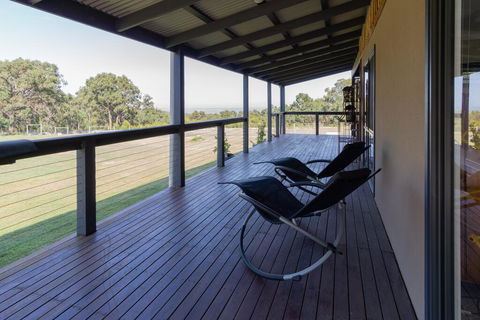 Studio 165 Hidden Gem On 50 Acres With Bay Views - Accommodation Coffs Harbour 0