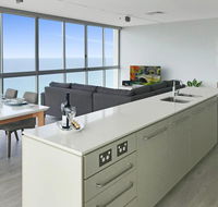 Stunning Views Air On BroadbeachWine Wifi Parking - Accommodation Coffs Harbour