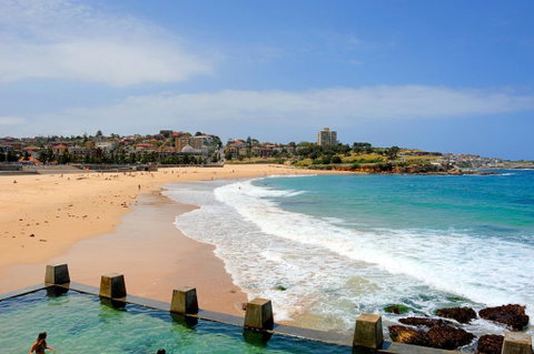 Stylish And Spacious Beach Apartment - Accommodation Coffs Harbour 3