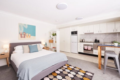 Stylish Manly Studio With BBQ Terrace And Parking - Accommodation Coffs Harbour 1