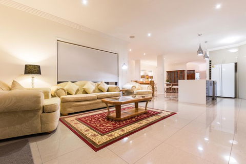 Suite Spot On The Gold Coast - Accommodation Coffs Harbour 2