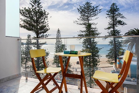 Sun Drenched Ocean View Apartment - Accommodation Coffs Harbour 1