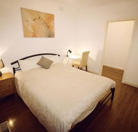 Sunny House - Melbourne Airport Home - Accommodation Coffs Harbour