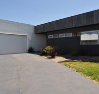 SUNNYSIDE - SURF SIDE - Accommodation Coffs Harbour