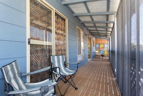 Surf And Sunsets, Beach Holiday Home Mandurah - Accommodation Coffs Harbour 0