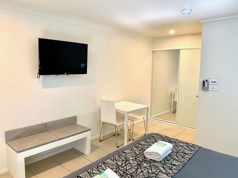 Surf Beach Motel Coffs - Accommodation Coffs Harbour 2