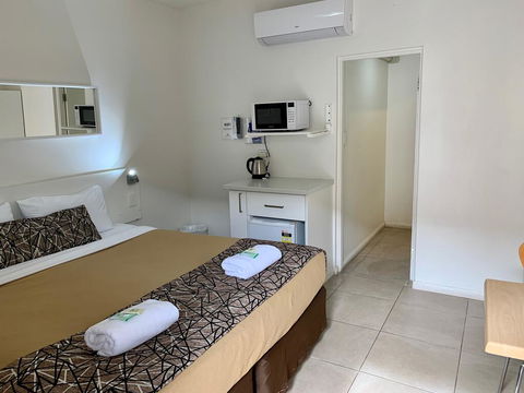 Surf Beach Motel Coffs - Accommodation Coffs Harbour 1