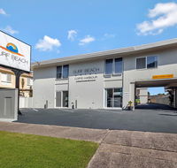 Surf Beach Motel Coffs - Accommodation Coffs Harbour