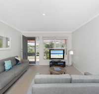 Surf Break - 10A Tuna Downstairs - Accommodation Coffs Harbour