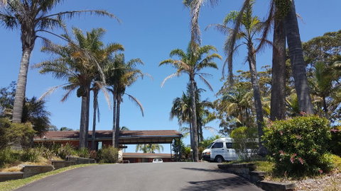 Tabourie Lake Motor Inn - Accommodation Coffs Harbour 0