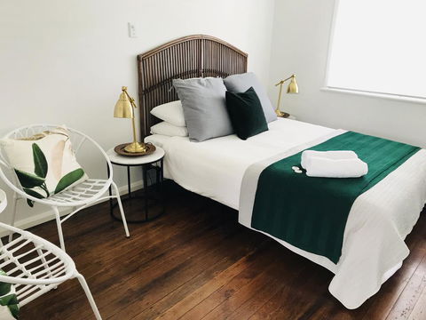 Tea Gardens Hotel - Accommodation Coffs Harbour 1