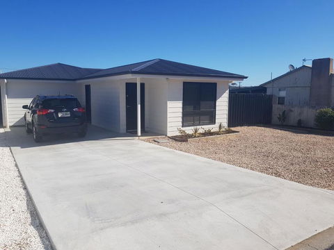The Baltimore - Family Home Getaway - Accommodation Coffs Harbour 1