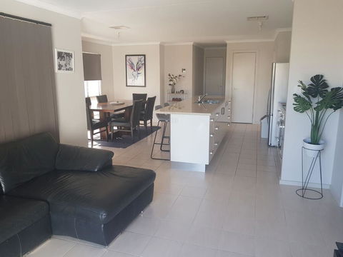 The Baltimore - Family Home Getaway - Accommodation Coffs Harbour 2