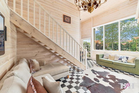 The Barn - Accommodation Coffs Harbour 1