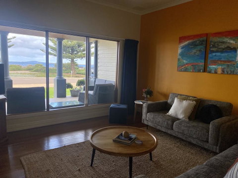 The Beach House & Villas - Accommodation Coffs Harbour 2