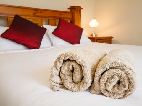 Catherine Lodge Farm Gate Cottages - Accommodation Coffs Harbour 6