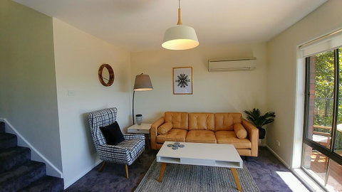 The View 2 Bed Unit With Stunning Hobart Outlook - Accommodation Coffs Harbour 4