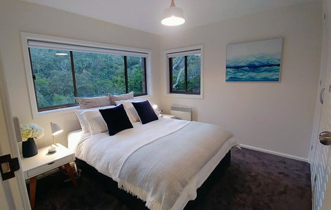 The View 2 Bed Unit With Stunning Hobart Outlook - Accommodation Coffs Harbour 5