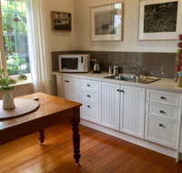 Sandy Bay Cottage - Accommodation Coffs Harbour