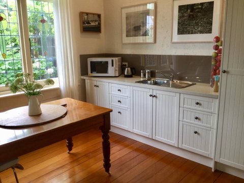 Sandy Bay Cottage - Accommodation Coffs Harbour 0