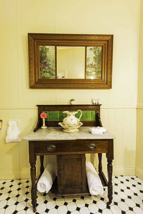 Touchwood Cottages - Accommodation Coffs Harbour 37