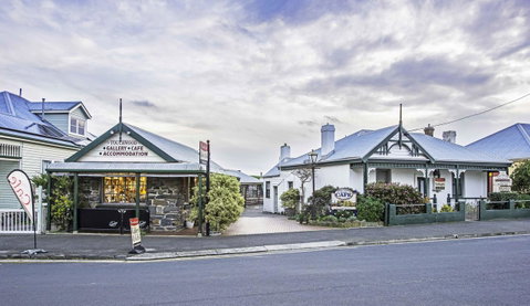 Touchwood Cottages - Accommodation Coffs Harbour 0