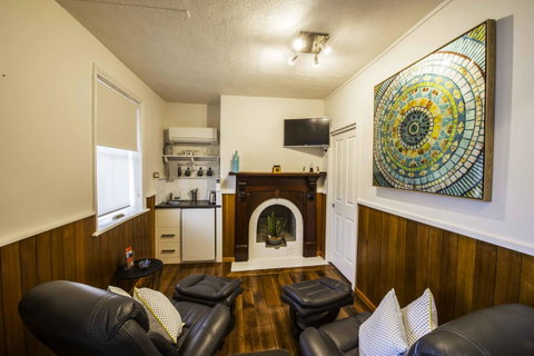 Touchwood Cottages - Accommodation Coffs Harbour 9