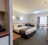 The Waverley International Hotel - Accommodation Coffs Harbour