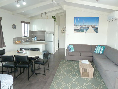 Apollo Bay Waterfront Motor Inn - Accommodation Coffs Harbour 17