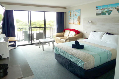 Apollo Bay Waterfront Motor Inn - Accommodation Coffs Harbour 2