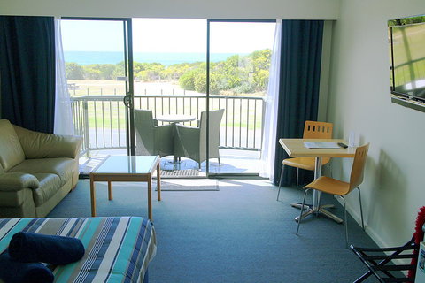 Apollo Bay Waterfront Motor Inn - Accommodation Coffs Harbour 29