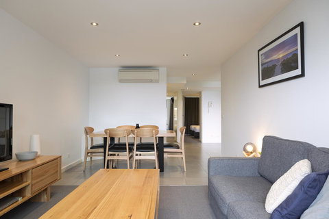 The Dolphin Apartments - Accommodation Coffs Harbour 7