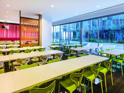 Travelodge Hotel Melbourne Docklands - Accommodation Coffs Harbour 21