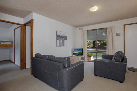 Eastern Beach Holiday Units - Accommodation Coffs Harbour 2