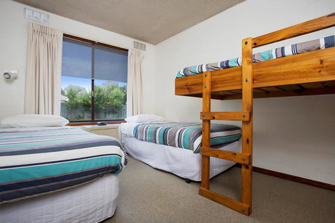 Eastern Beach Holiday Units - Accommodation Coffs Harbour 6