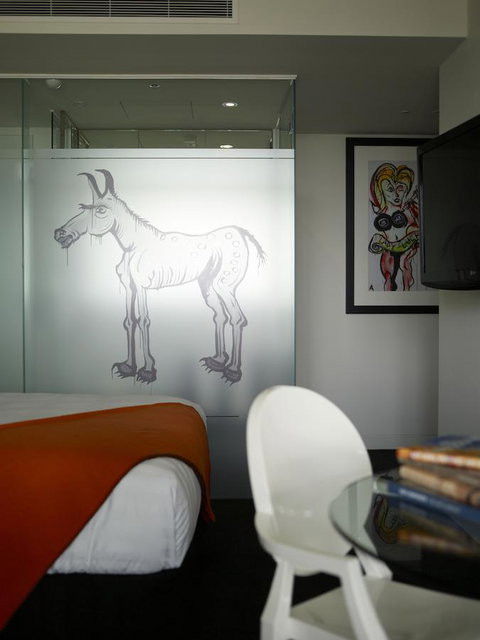 The Cullen Melbourne - Art Series - Accommodation Coffs Harbour 9
