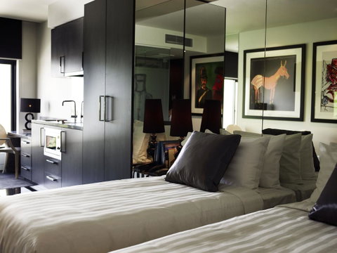 The Cullen Melbourne - Art Series - Accommodation Coffs Harbour 18